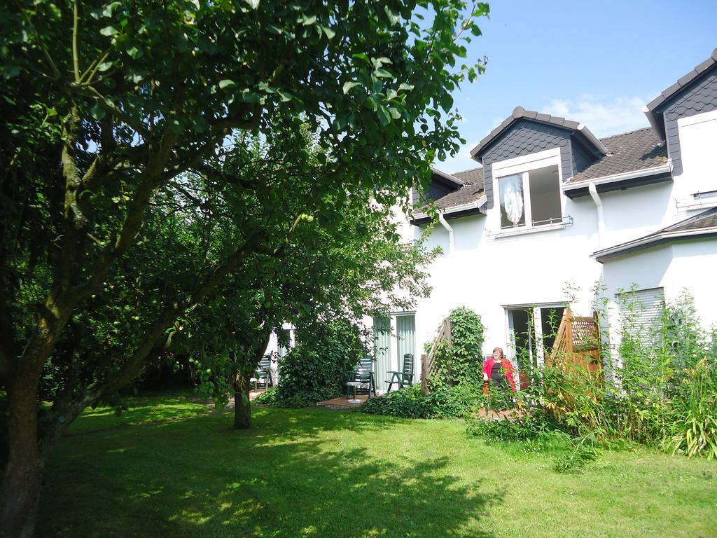 Das Fritz Hotel Schwerin Schoene Lage Im Gruenen Mit Regionaler Kueche Kostenfreien Parkplaetzen Und E Ladestation Schwerin (Mecklenburg-Vorpommern) Quarto foto
